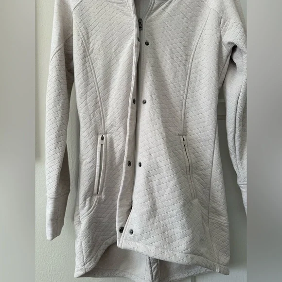 The North Face Women's Cream Jacket - Picture 5 of 5